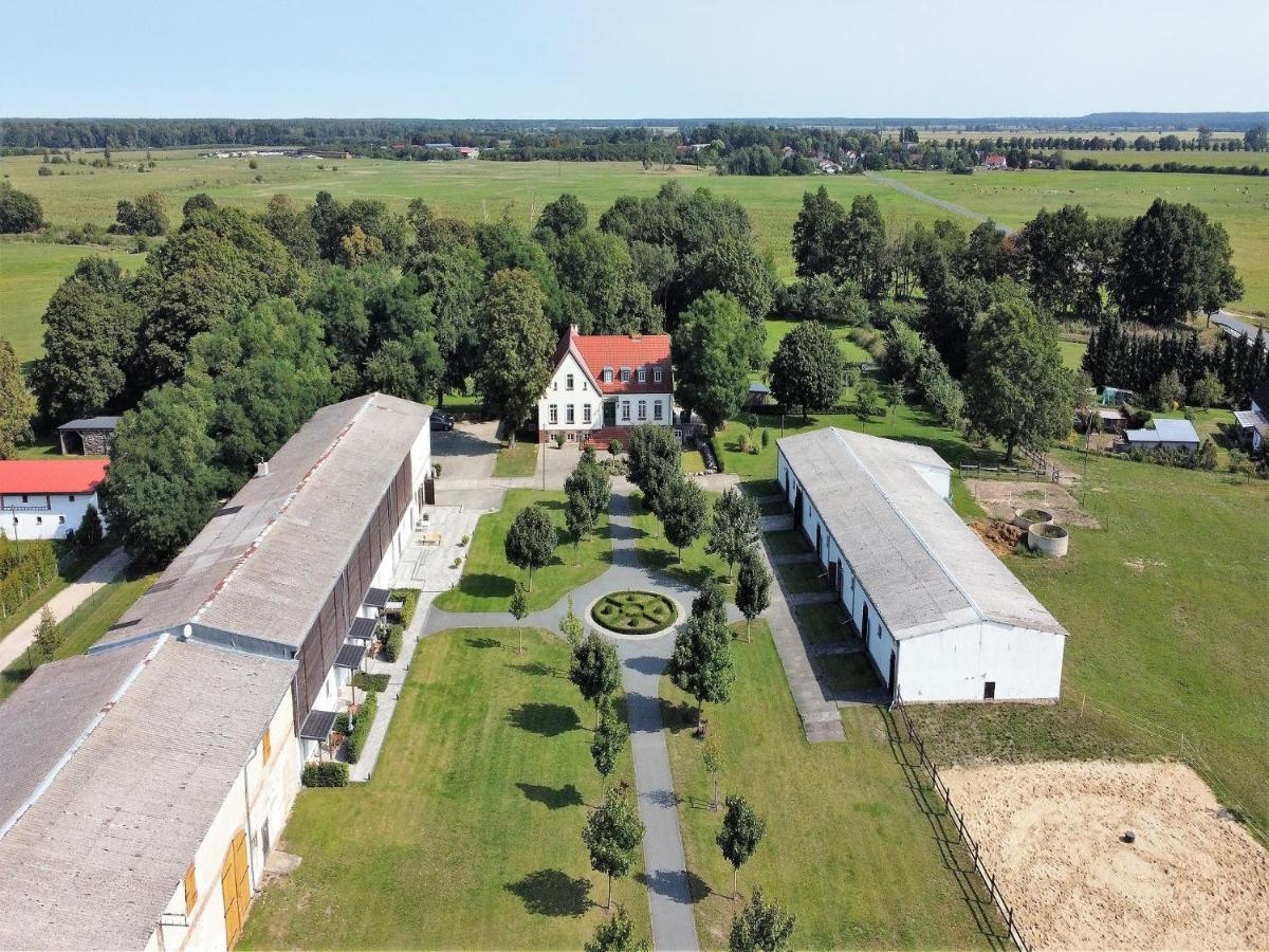 Gutshof Marienthal Apartment Viereck Exterior foto